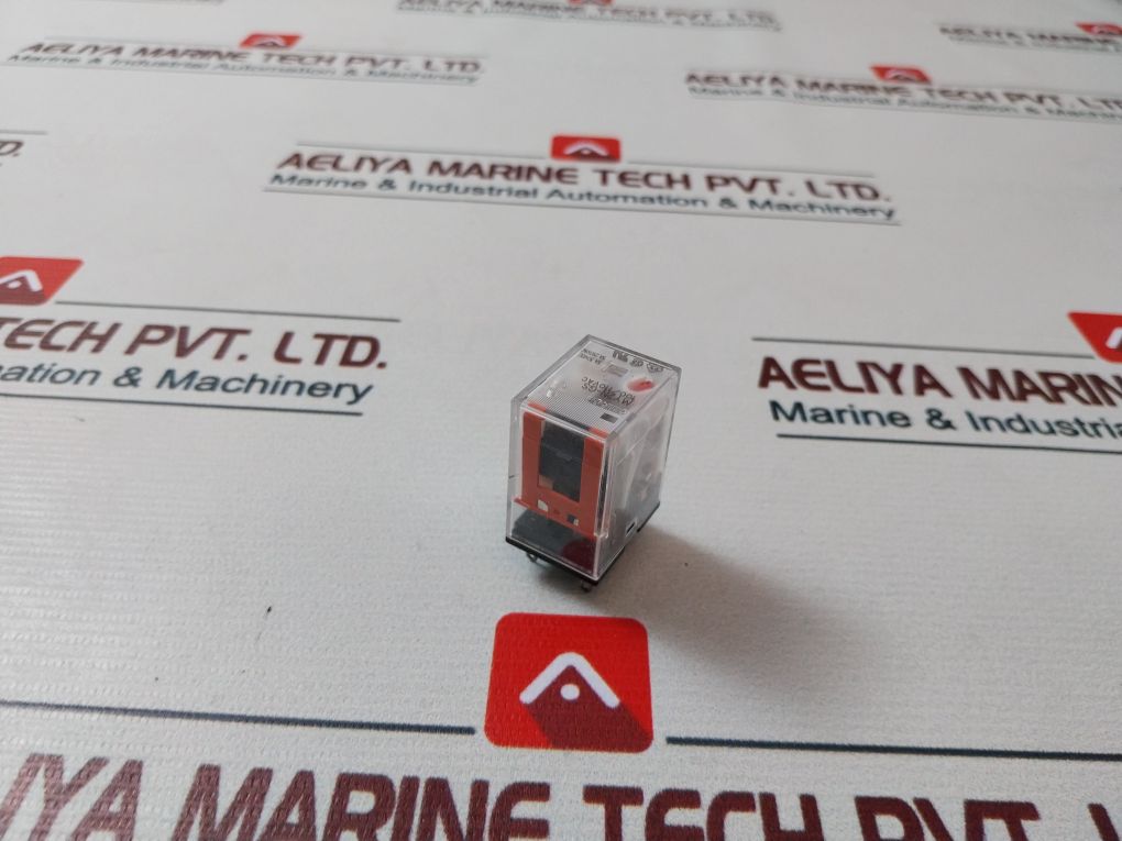Omron My2N-gs Relay 100/110Vac