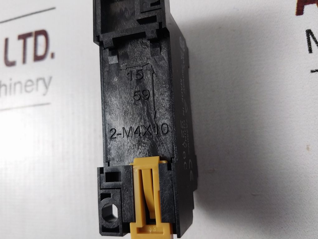 Omron My2N-j Relay With Pyf08A-e Socket