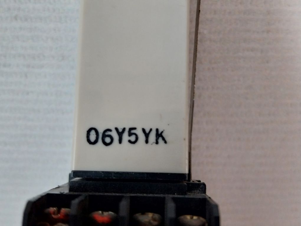 Omron My2V Timer Relay With 25Y5Yt Base 5A 250V 10 Sec