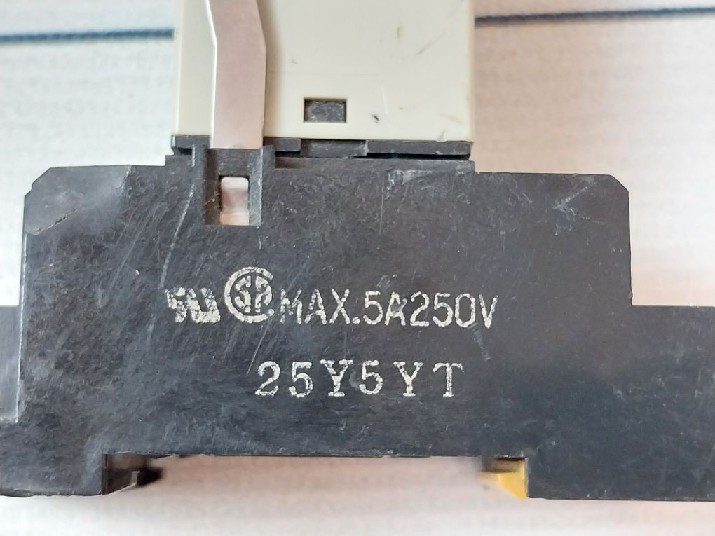 Omron My2V Timer Relay With 25Y5Yt Base 5A 250V 10 Sec
