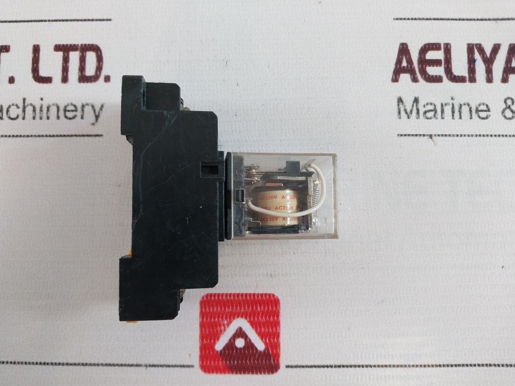 Omron My3 Cube Relay With Socket Base Pyf11A 5A 250Vac