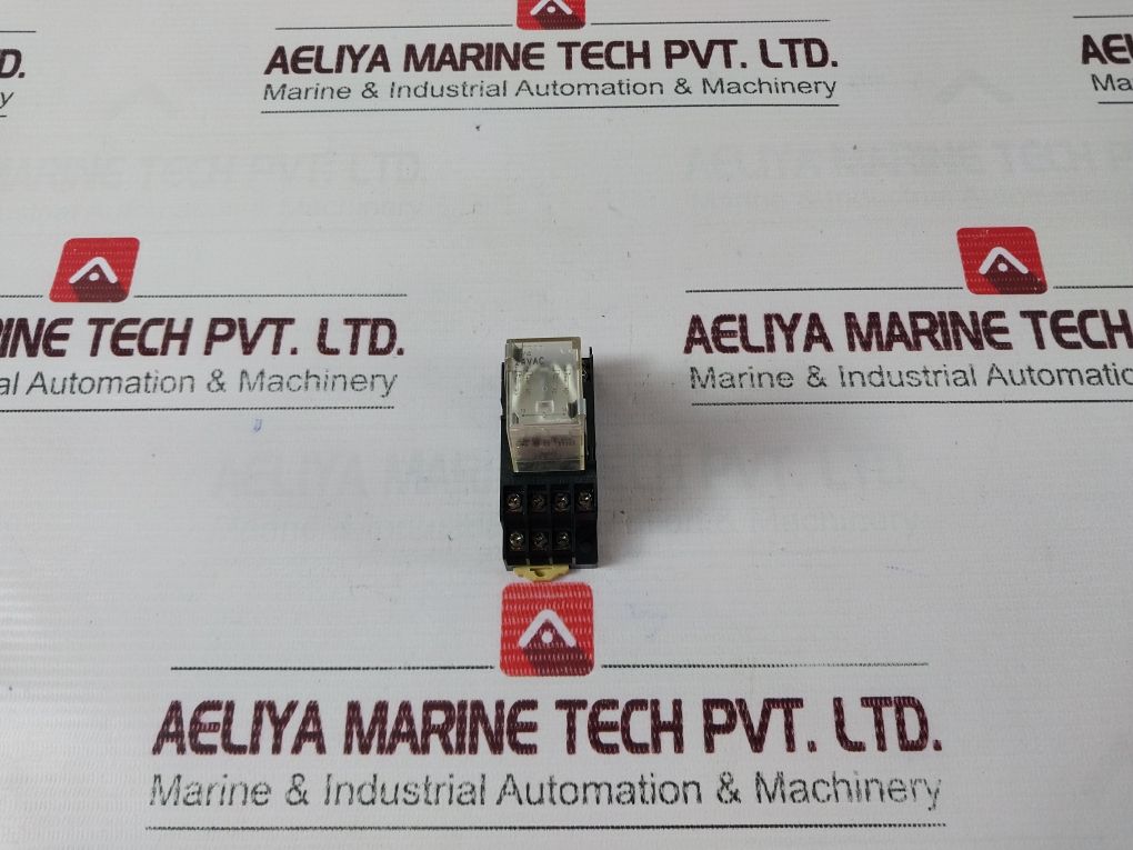 Omron My4 24 Vac Relay With Pyc-a Base 5A 250V