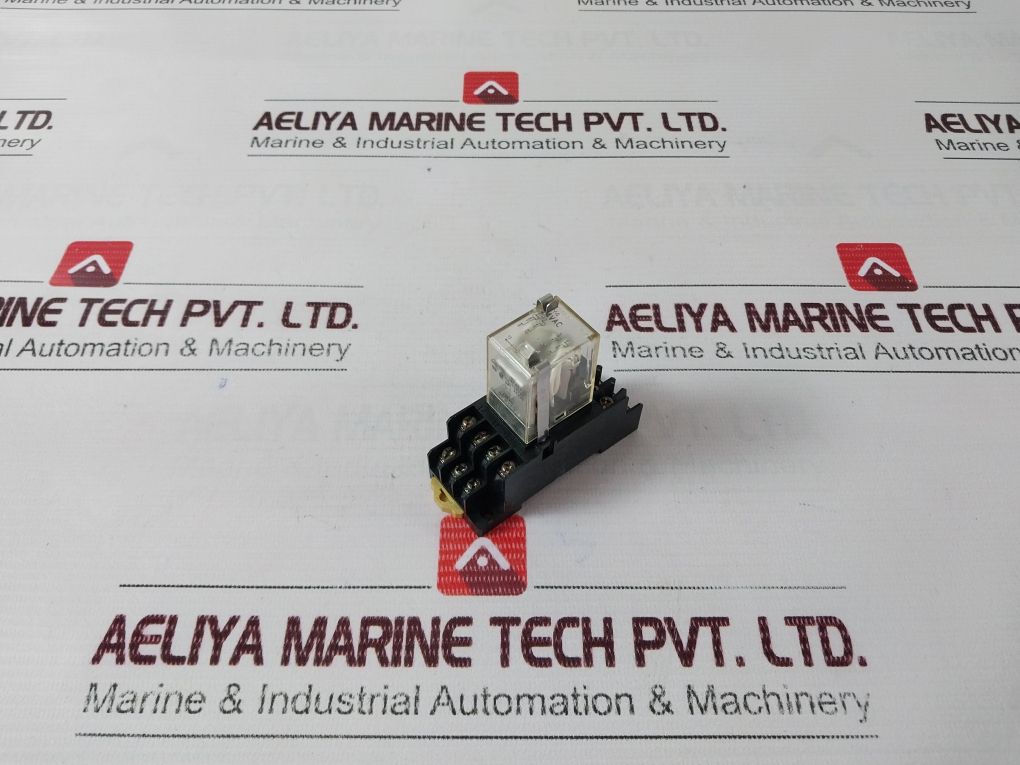Omron My4 24 Vac Relay With Pyc-a Base 5A 250V