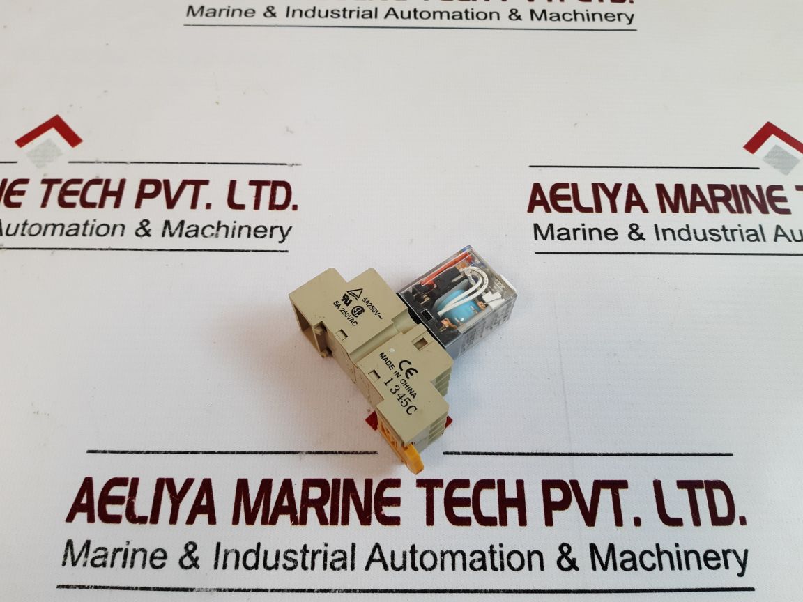 Omron My4In Safety Relay With Base 24Vdc