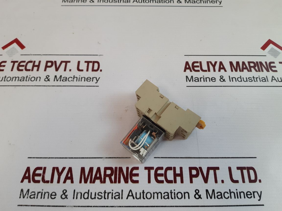 Omron My4In Safety Relay With Base 24Vdc