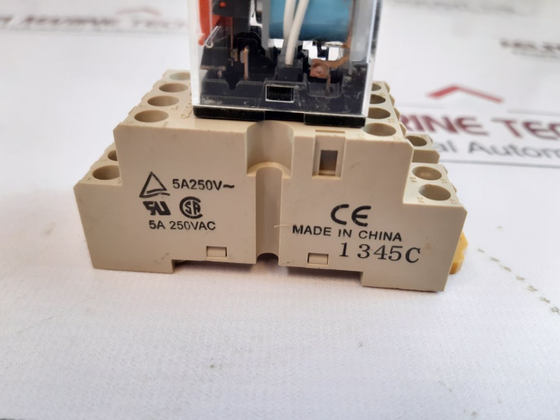 Omron My4In Safety Relay With Base 24Vdc