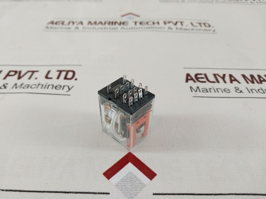 Lot Of 5X Omron My4N-gs Relay 100/110 Vdc