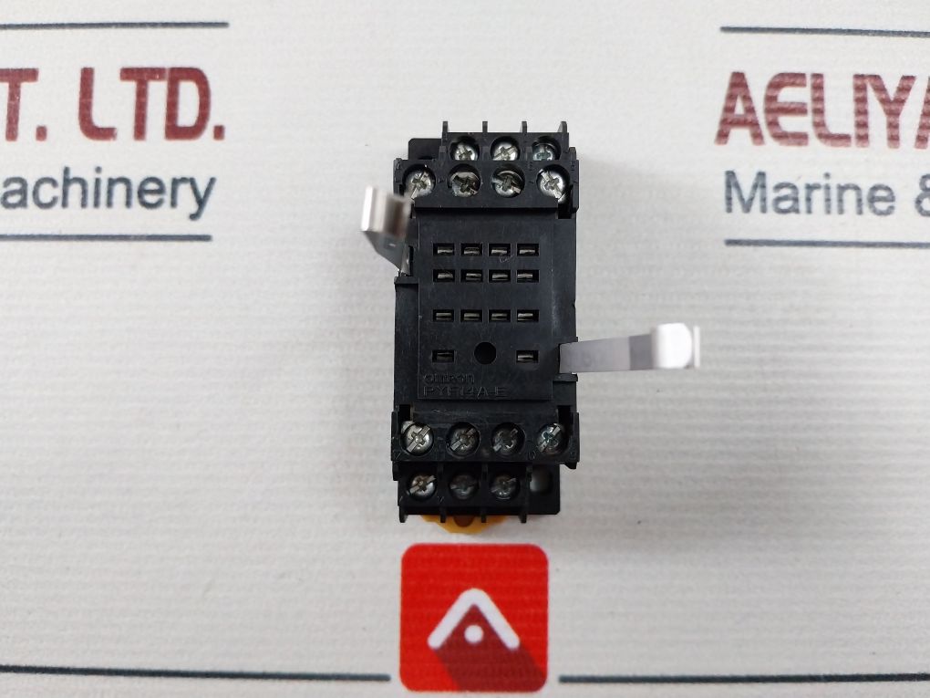 Omron My4N-j Power Relay With Socket 5A 250Vac