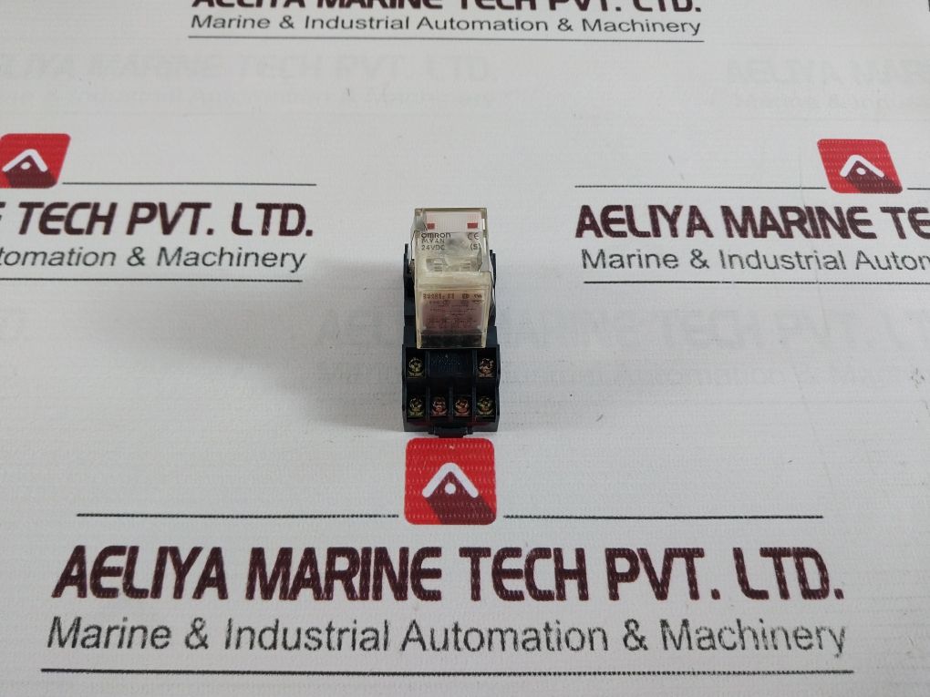 Omron My4N Relay With Socket 24Vdc Ac 250V 7A