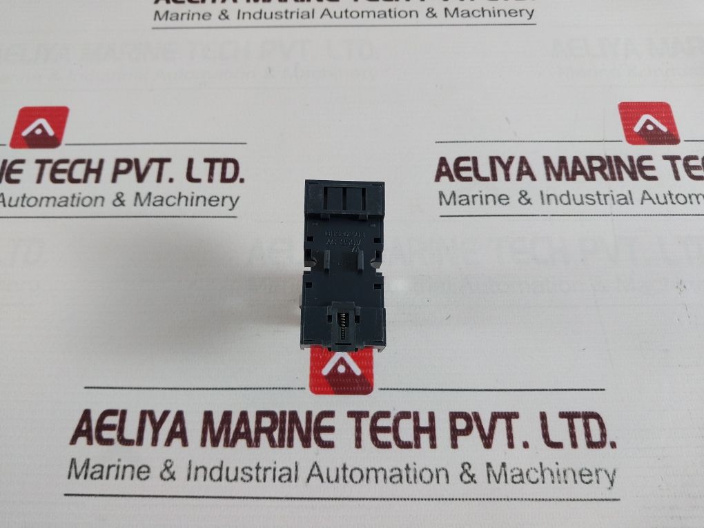 Omron My4N Relay With Socket 24Vdc Ac 250V 7A