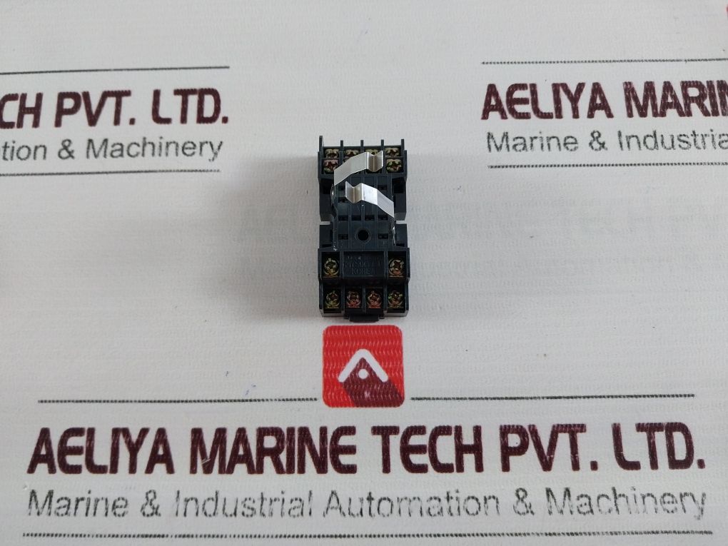 Omron My4N Relay With Socket 24Vdc Ac 250V 7A