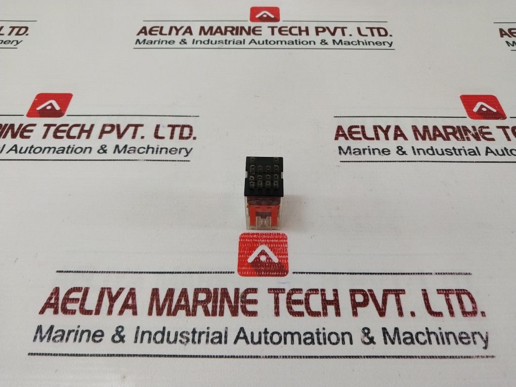 Omron My4N Relay 24 Vdc