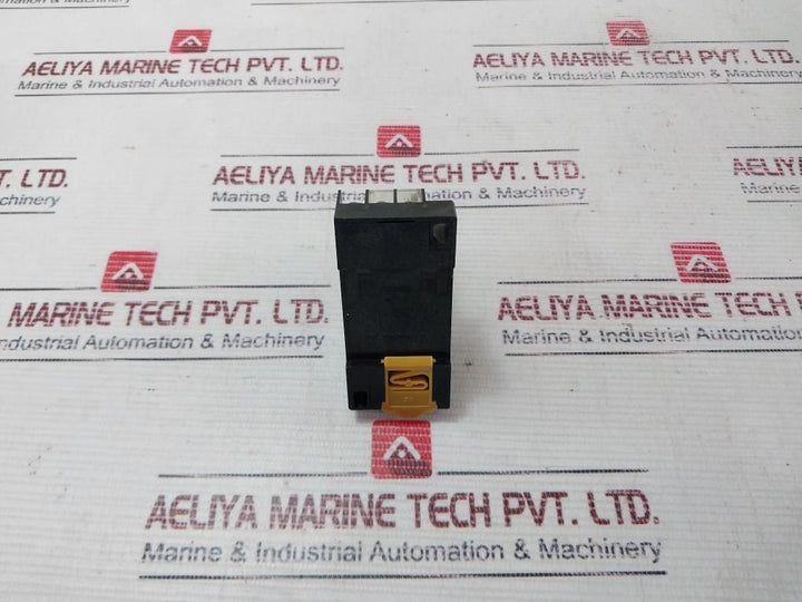 Omron My4Z Relay With Base 5A 200/220 Vac