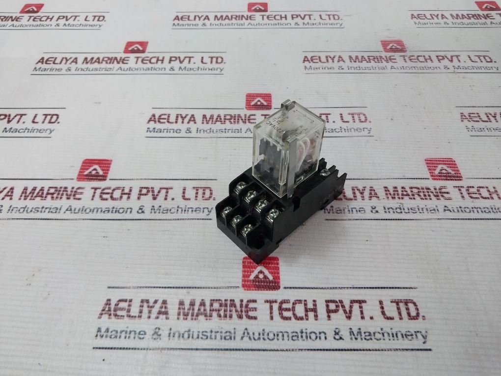 Omron My4Z Relay With Base 5A 200/220 Vac