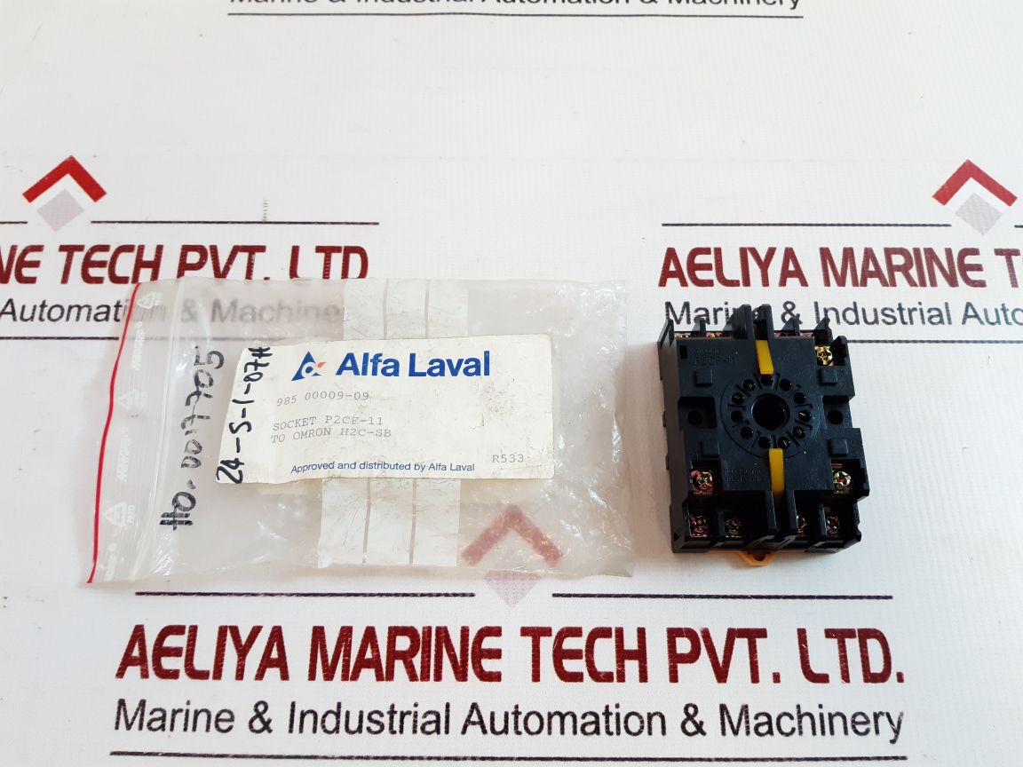 Omron P2Cf-11E Relay Socket
