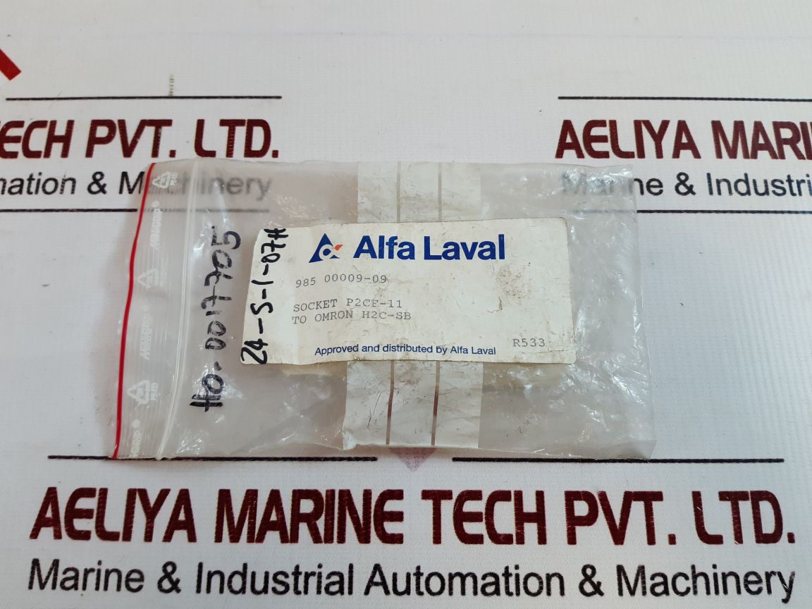 Omron P2Cf-11E Relay Socket
