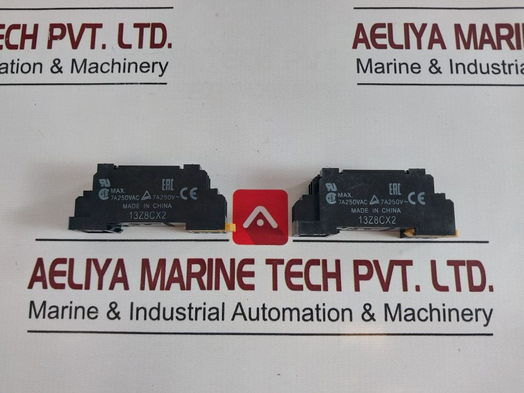 Lot Of 10X Omron Pyf08A-e Relay Socket 13Z8Cx2