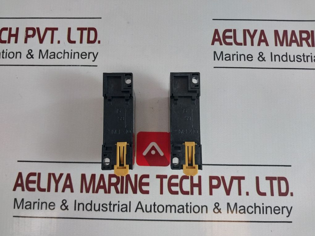 Lot Of 10X Omron Pyf08A-e Relay Socket 13Z8Cx2