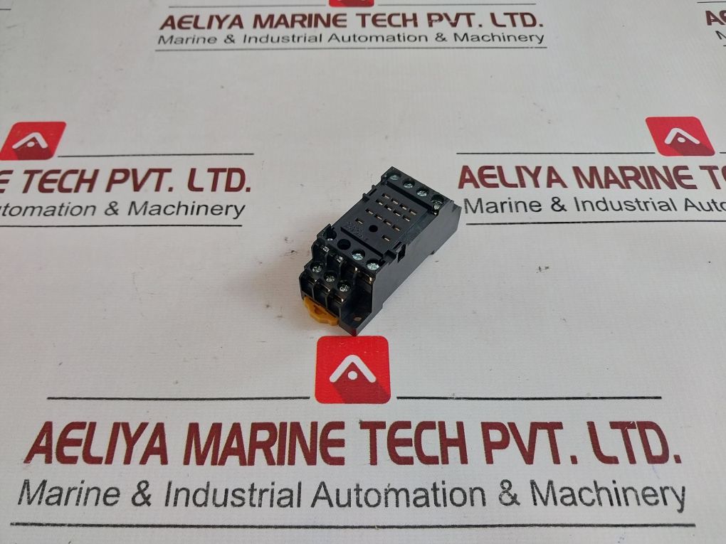 Lot Of 7X Omron Pyf14A-e Relay Mounting Socket
