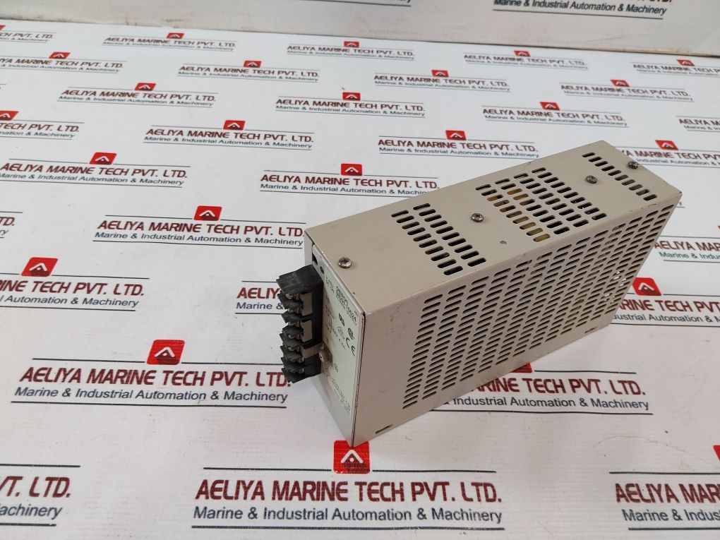 Omron S82H-10024 Power Supply 24V Dc 4.6A
