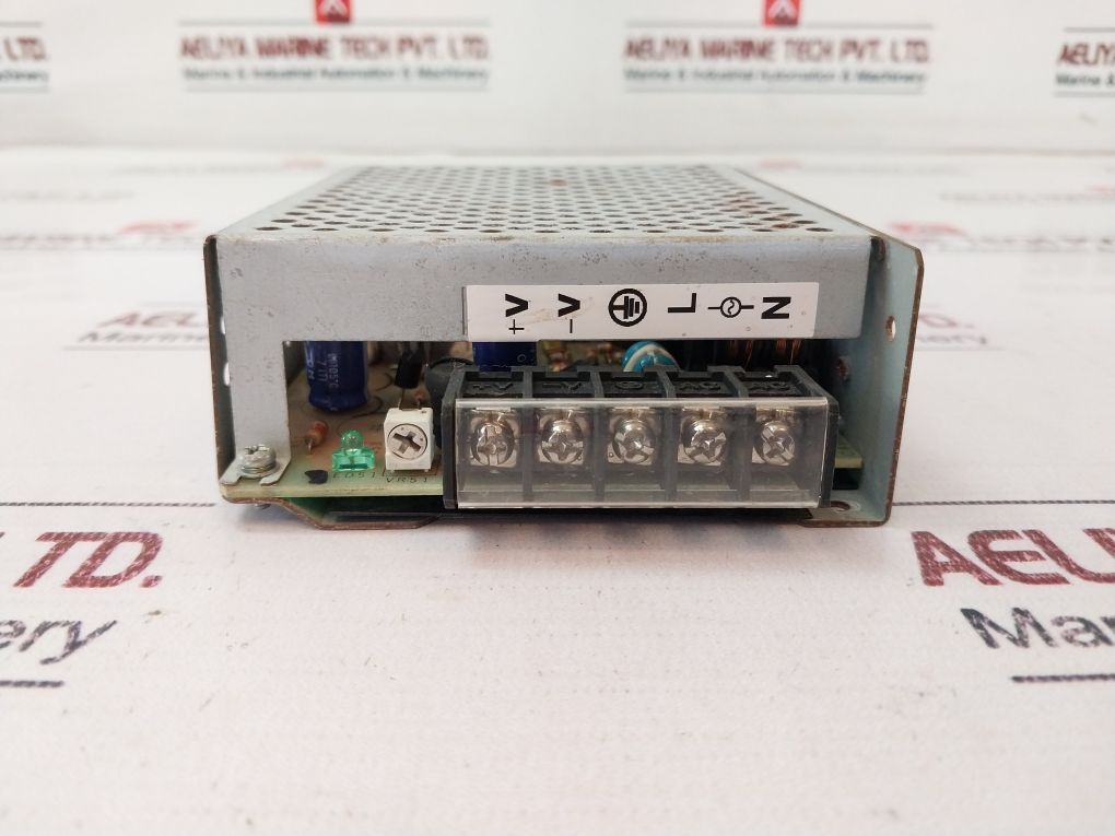 Omron S82J-02524D Power Supply Ac100-240V Dc 24V 1.1A
