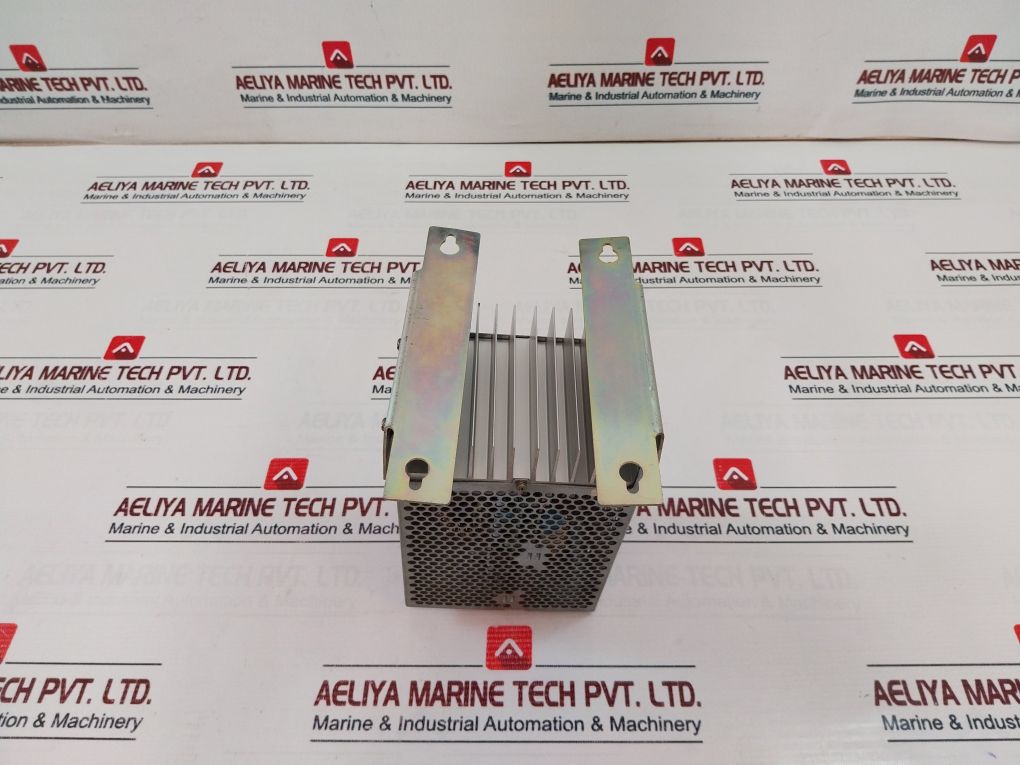 Omron S82J-30024 Power Supply Dc24V 14A 50/60Hz