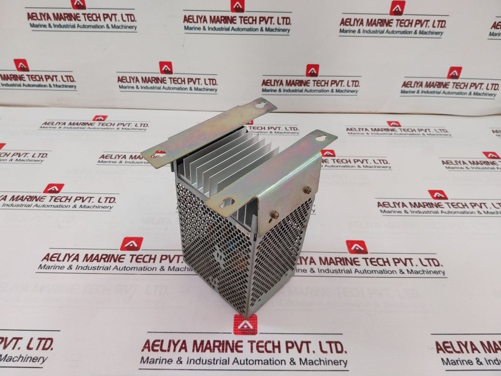 Omron S82J-30024 Power Supply Dc24V 14A 50/60Hz