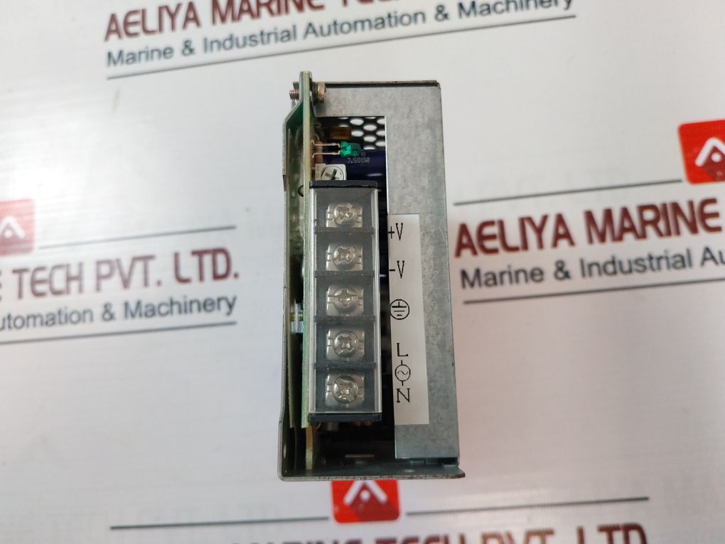 Omron S82J-6205-600 Power Supply Input Ac200-240V