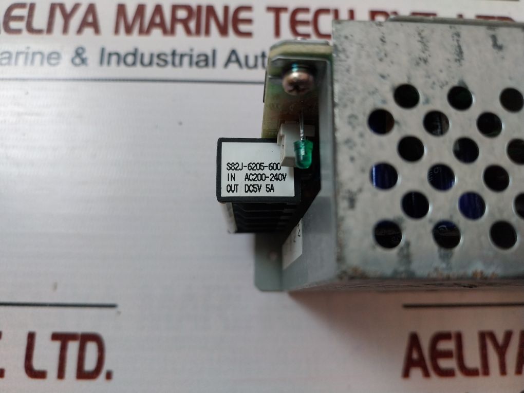 Omron S82J-6205-600 Power Supply Input Ac200-240V