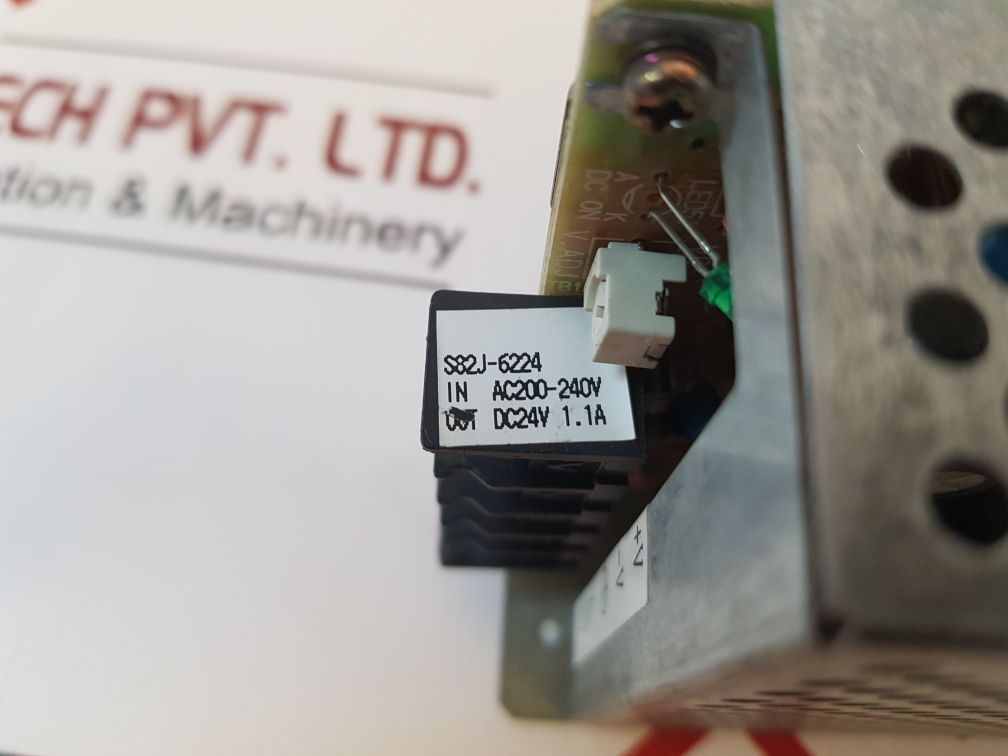 Omron S82J-6224 Power Supply