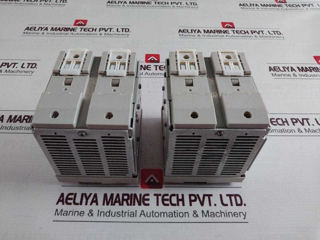 Omron S8Ve-24024 Power Supply Dc24V 10A Out 100-240Vac In