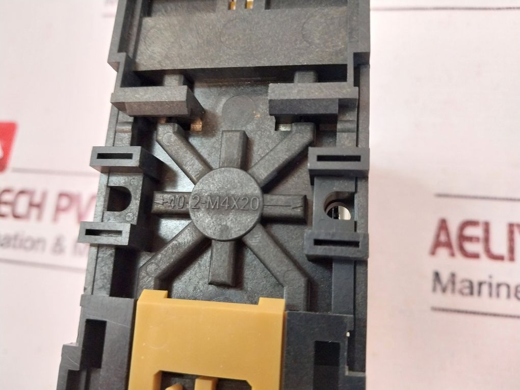 Omron Sao-q1N Current Sensor With Base 1-10 Sec 100/110/120Vac