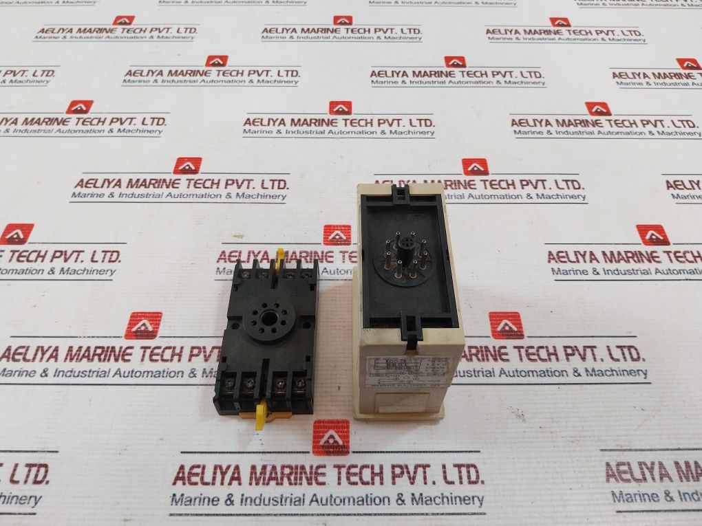 Omron Sao-r1N Current Sensor With Base 1-10 Sec 50/60Hz