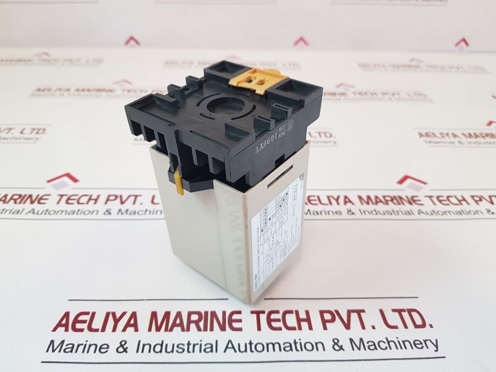 Omron Sdv-dh7 Voltage Sensor 200/220Vac With Base