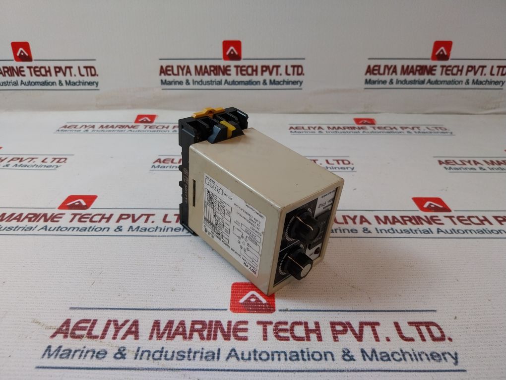 Omron Sdv-fh2 Voltage Sensor 2A