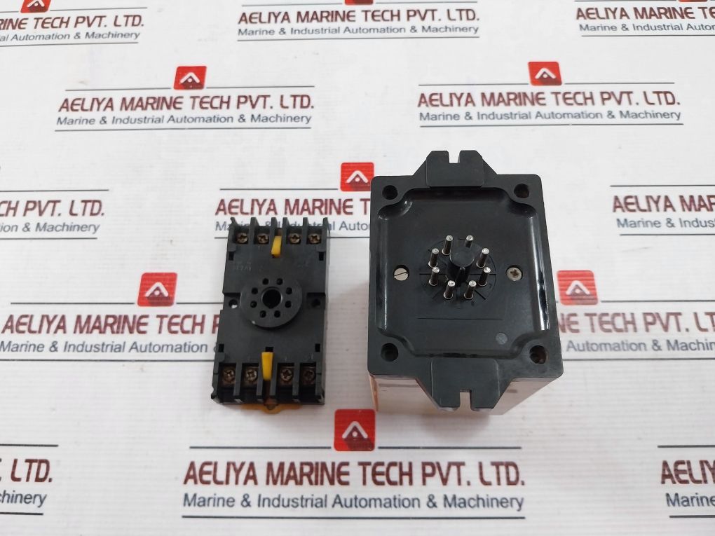 Omron Sdv-fh2 Voltage Sensor 2A 24Vdc 