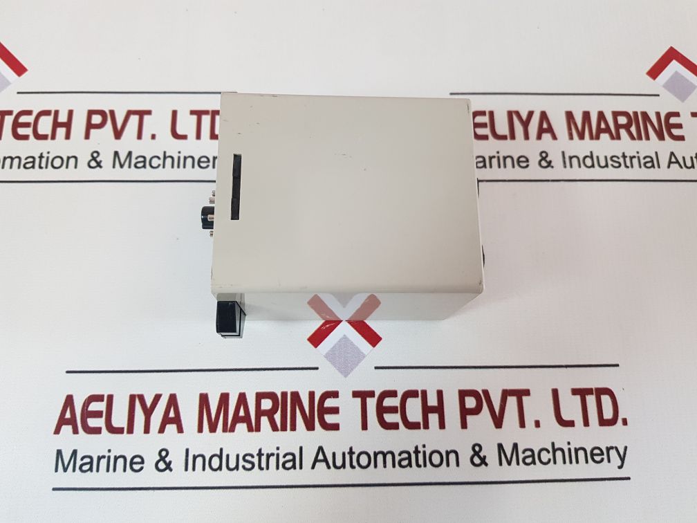 Omron Sdv-fh6 Voltage Sensor