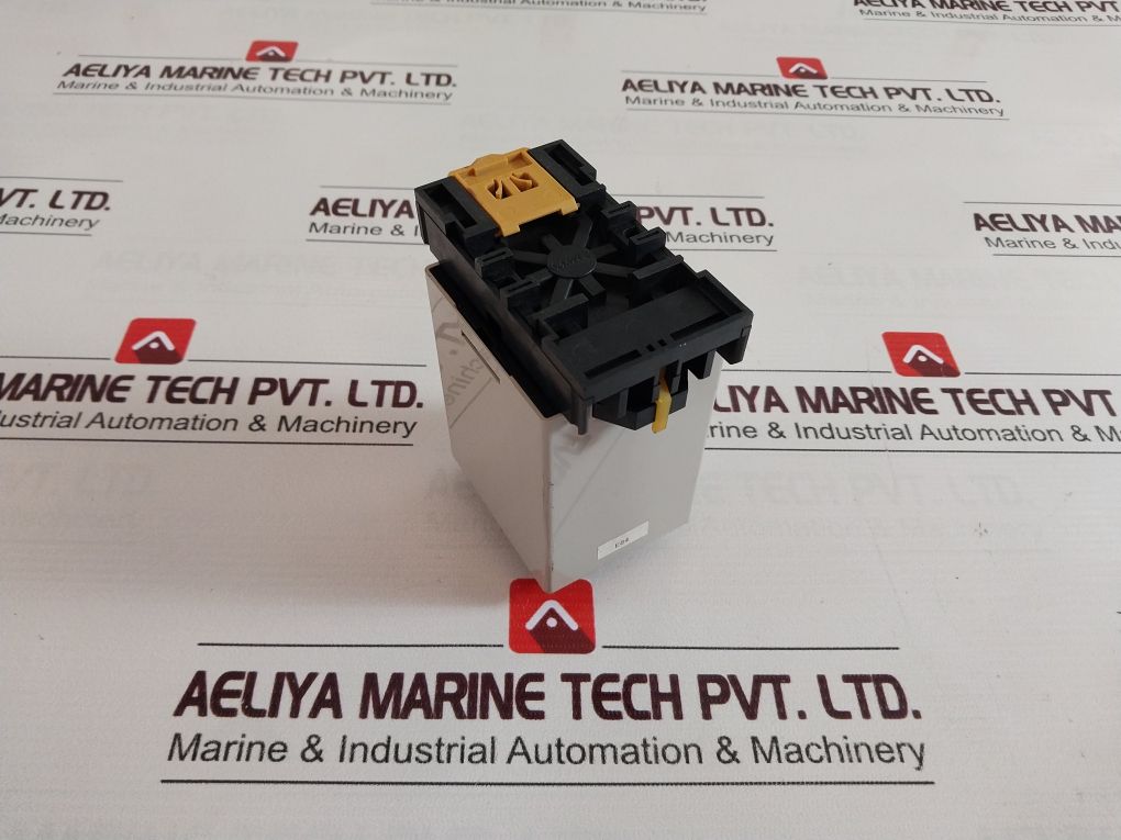 Omron Sdv-fh6 Voltage Sensor With Base 100/110Vac