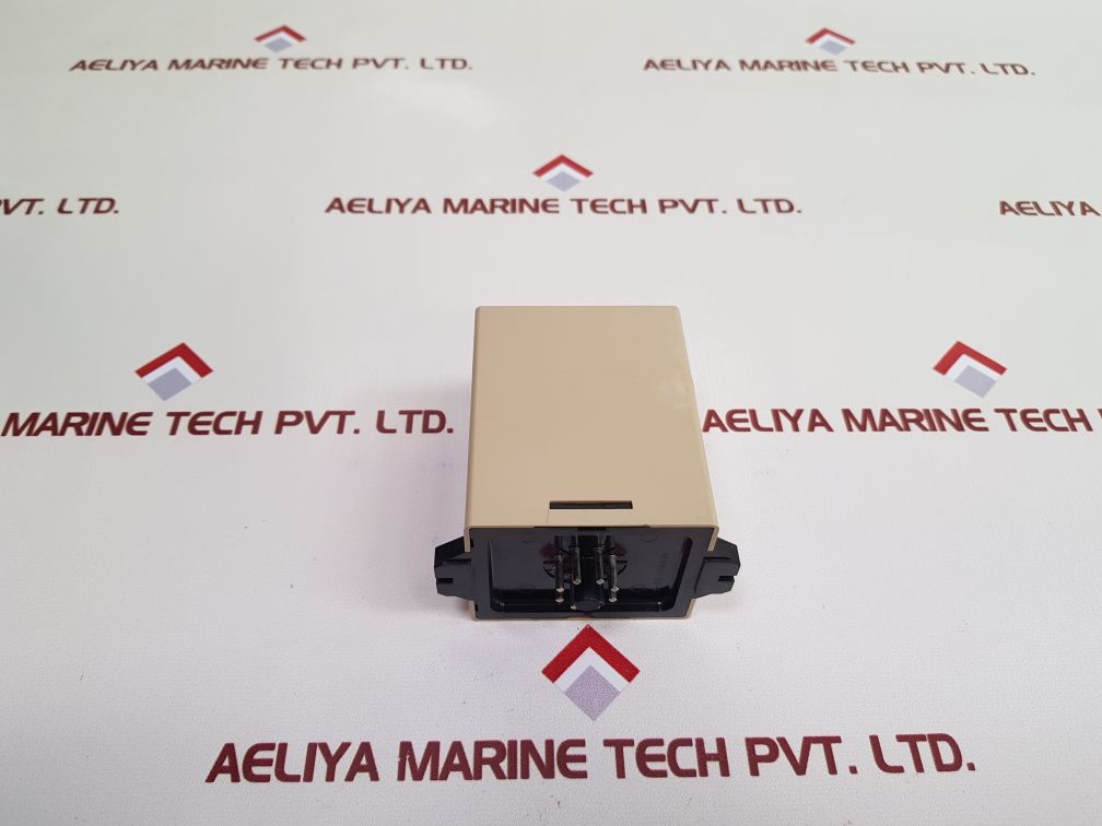 Omron Sdv-fh6 Voltage Sensor New