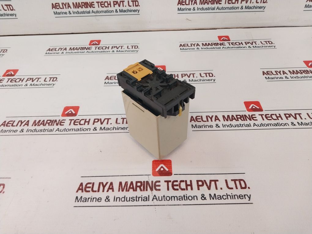 Omron Sdv-fl2 Voltage Sensor 2A 220V Ac