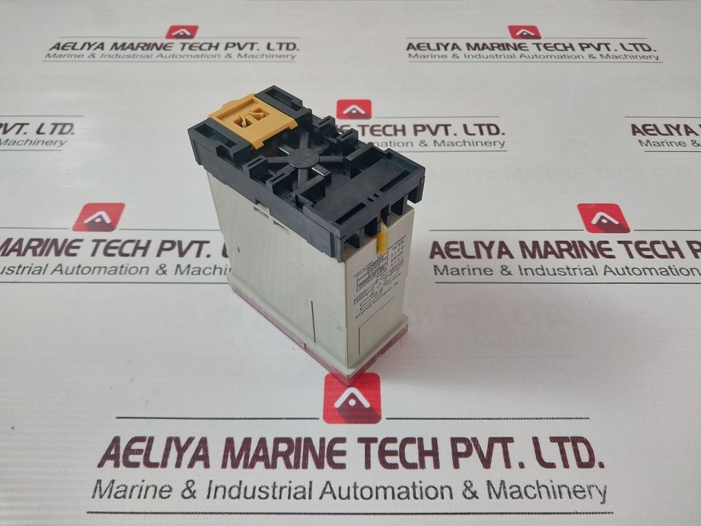 Omron Se-kp1N Motor Relay 100/110/120 Vac