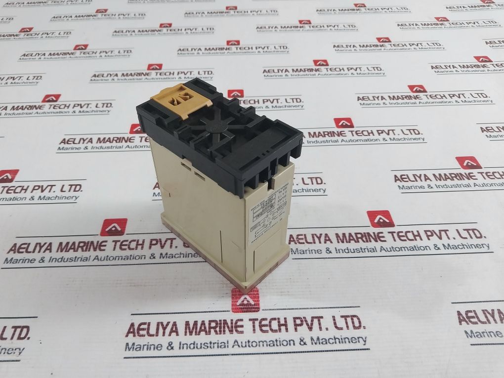 Omron Se-kp1N Motor Relay 100/110/120 Vac 0-10 Sec