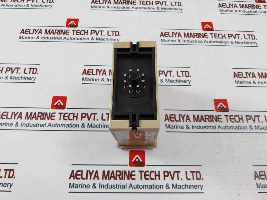 Omron Se-kp1N Motor Relay 100/110/120Vac 50/60Hz