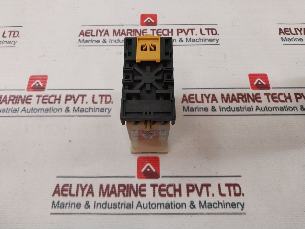 Omron Se-kp1N Motor Relay 250V 7.5A