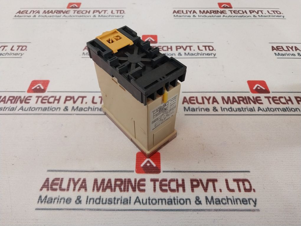 Omron Se-kp1N Motor Relay 250V 7.5A