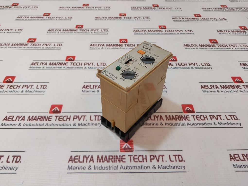 Omron Se-kp1N Motor Relay With Base 0-10Sec 50/60Hz