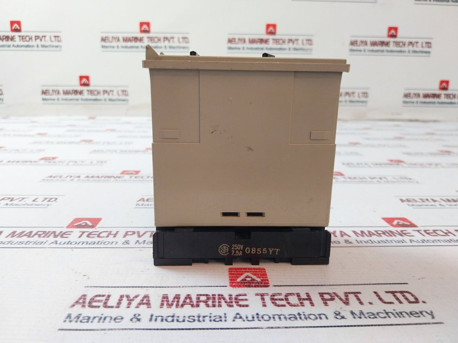 Omron Se-kp1N Motor Relay With Base 4-10A 1-10 Sec 7.5A