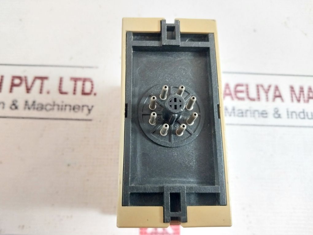 Omron Se-sp1N Motor Relay 1 To 10 Sec