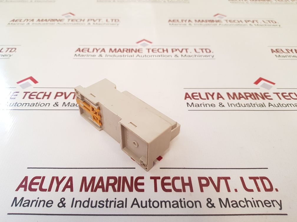 Omron Srm1-c01-v2 Master Control Unit