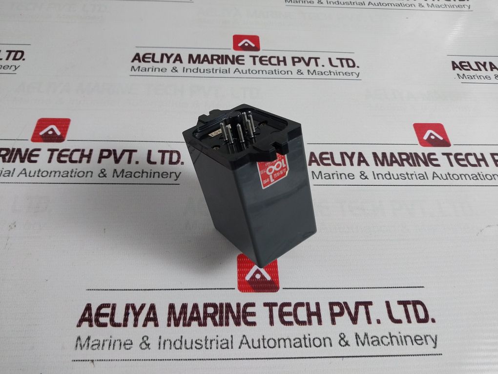 Omron Stp-nm Subminy Timer 0 To 10 Seconds 60Hz